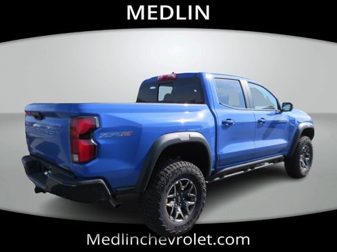 Used 2026 Chevrolet Colorado ZR2 w/ Technology Package AWD/4WD image 7