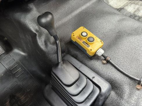 Used 2009 Ford F550 4x4 Regular Cab Super Duty image 24