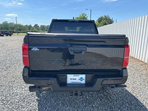 Used 2024 Toyota Tacoma TRD Sport RWD image 4