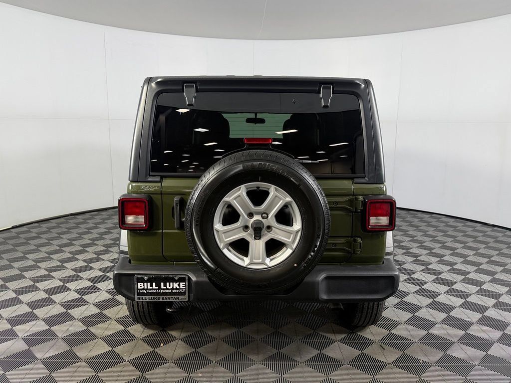 Used 2022 Jeep Wrangler Unlimited Sport AWD/4WD image 8