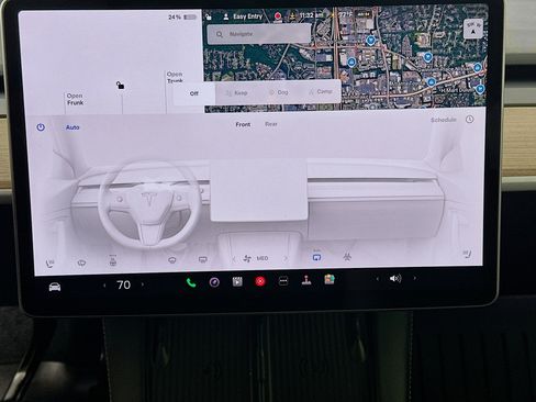 Used 2023 Tesla Model Y Long Range image 23