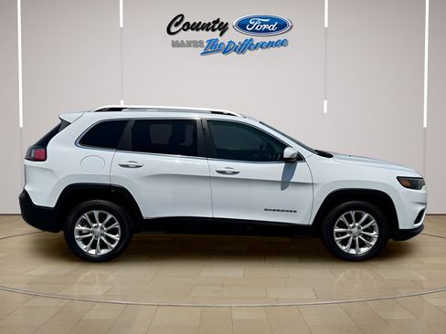 Used 2019 Jeep Cherokee Latitude w/ Popular Appearance Group FWD image 8