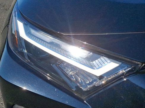 Certified 2024 Toyota RAV4 LE AWD/4WD image 29