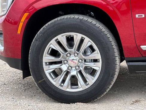 New 2026 GMC Yukon Denali w/ Sun & Power Step Package AWD/4WD image 34
