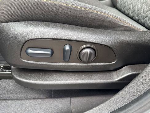 Used 2022 Chevrolet Equinox LT image 11