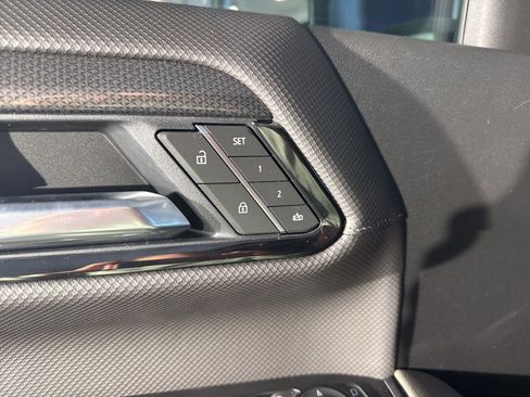 New 2026 Chevrolet Silverado 2500 ZR2 w/ LPO, Dark Essentials Package image 17