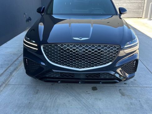 Used 2023 Genesis GV70 3.5T Sport w/ Sport Prestige Package image 2