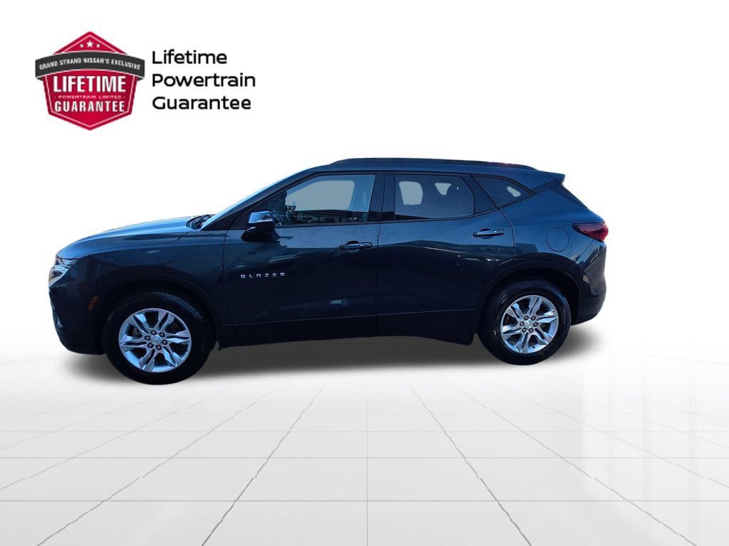 Used 2019 Chevrolet Blazer LT FWD image 2