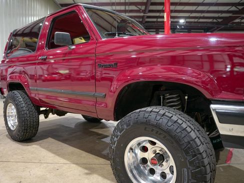 Used 1990 Ford Bronco II 4WD image 31