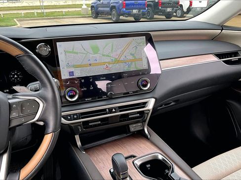 Certified 2025 Lexus RX 450h Luxury w/ Convenience Package image 12