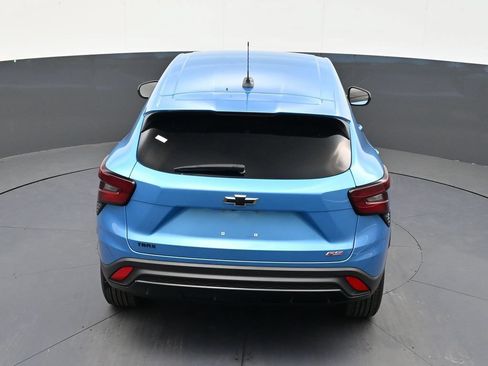 Used 2025 Chevrolet Trax RS FWD image 15