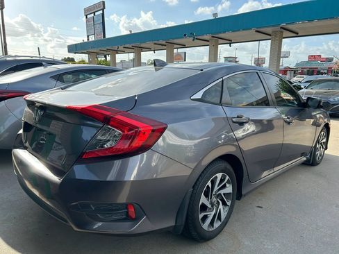 Used 2017 Honda Civic EX image 3