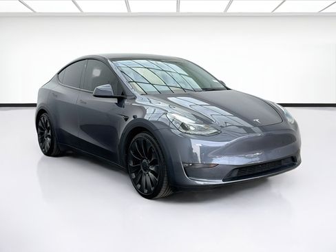 Used 2023 Tesla Model Y Performance AWD/4WD image 3