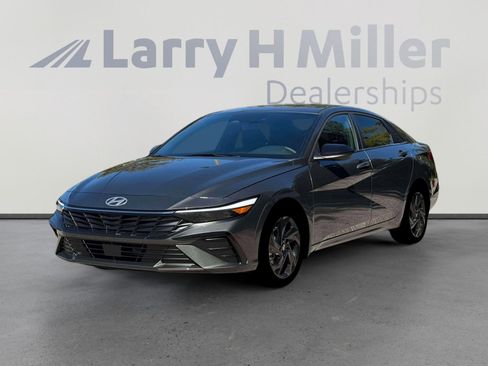 New 2026 Hyundai Elantra SEL Sport FWD image 1