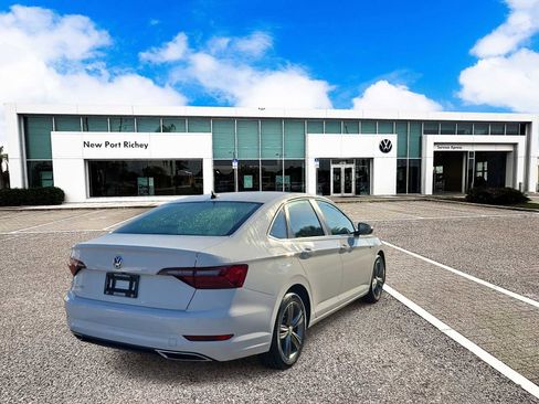 Used 2021 Volkswagen Jetta R-Line image 8