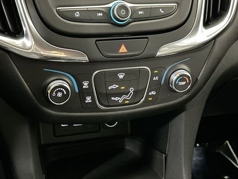 Used 2019 Chevrolet Equinox LT image 25