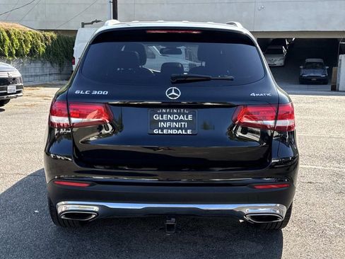 Used 2018 Mercedes-Benz GLC 300 4MATIC image 5
