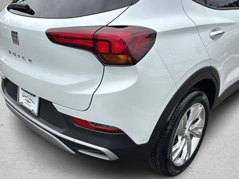 Used 2025 Buick Encore GX Preferred FWD image 34