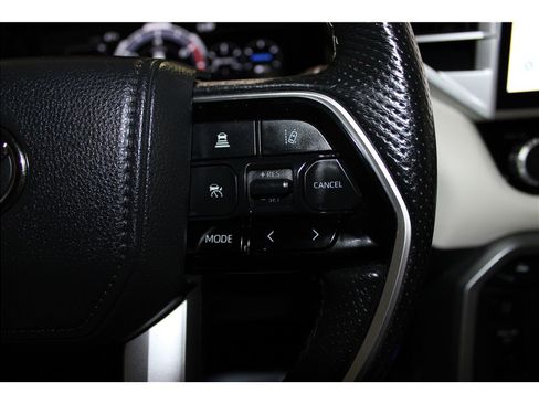 Used 2022 Toyota Tundra Capstone image 31