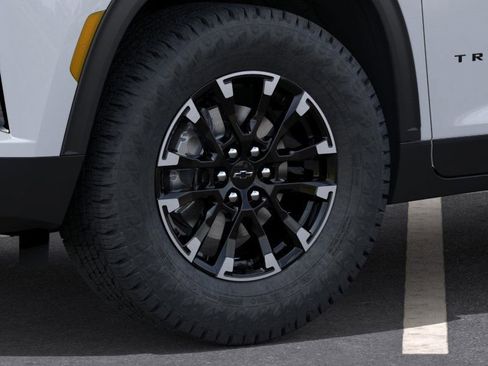 New 2026 Chevrolet Traverse Z71 w/ Driver Confidence Package image 9