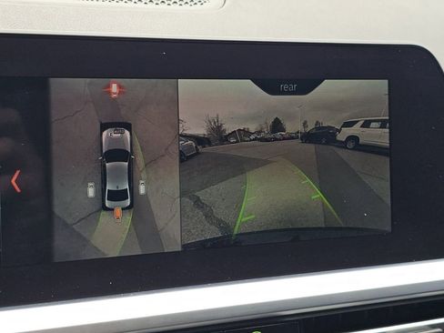 Used 2020 BMW 330i xDrive Sedan w/ Convenience Package image 11