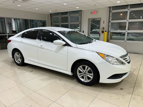 Used 2014 Hyundai Sonata GLS w/ Popular Equipment Group 2 image 1