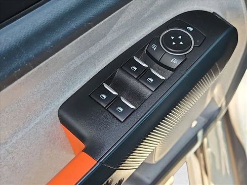 Used 2023 Ford Maverick XLT w/ XLT Luxury Package FWD image 11