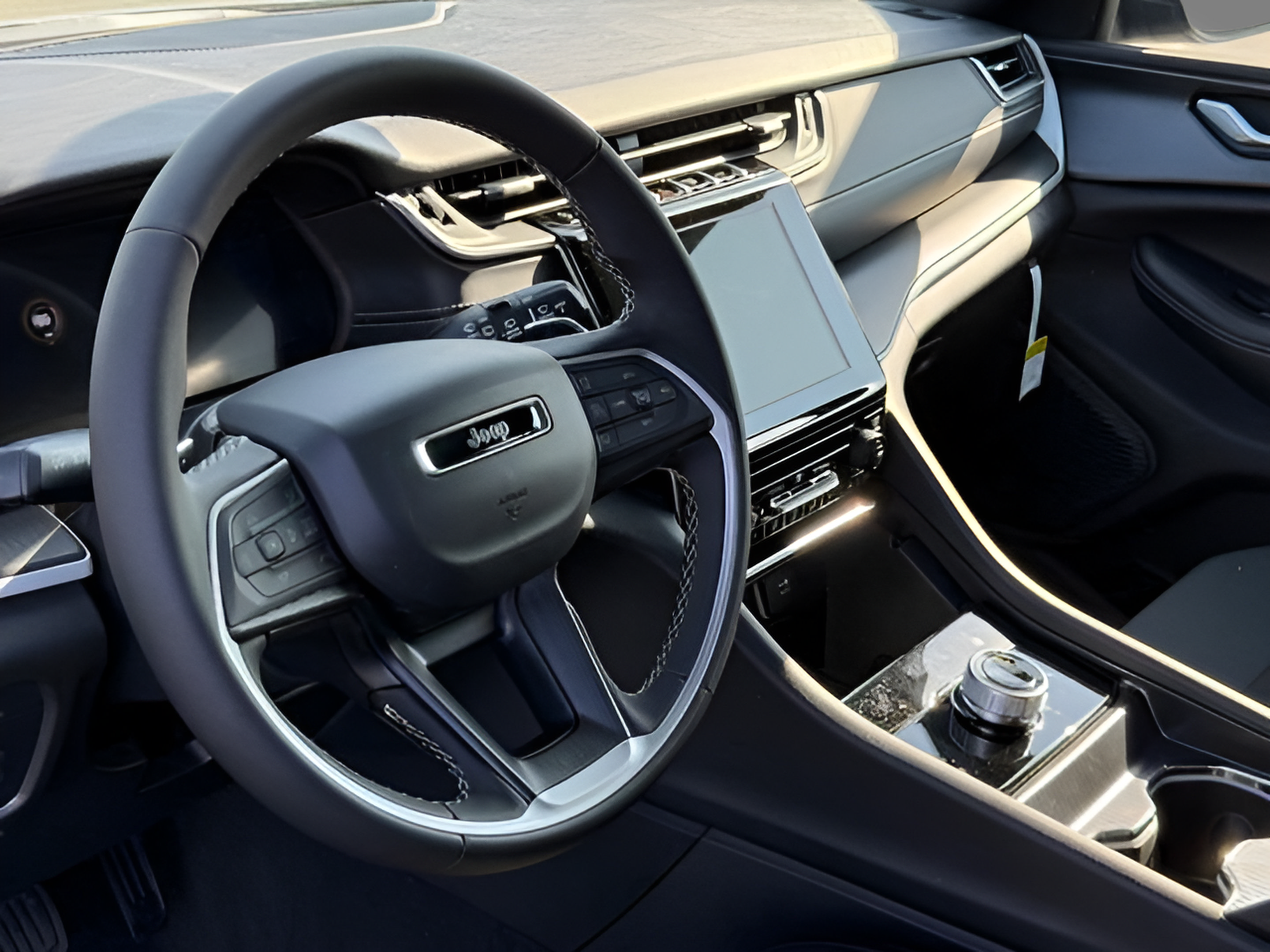 New 2026 Jeep Grand Cherokee Laredo AWD/4WD image 16
