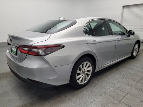 Used 2021 Toyota Camry LE FWD image 9
