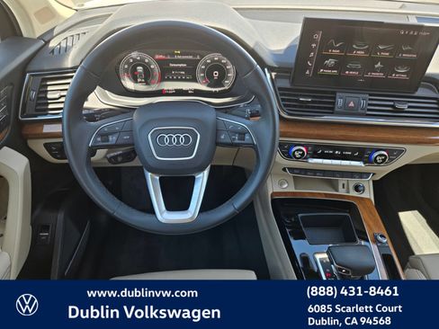 Used 2023 Audi Q5 2.0T Premium Plus w/ Premium Plus Package AWD/4WD image 14
