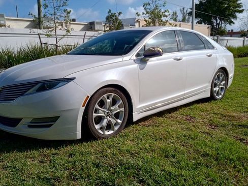 Used 2015 Lincoln MKZ w/ Equipment Group 101A Select FWD image 2