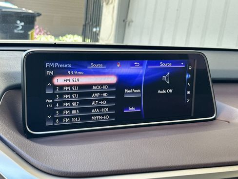 Used 2018 Lexus RX 350 FWD w/ Premium Package image 18