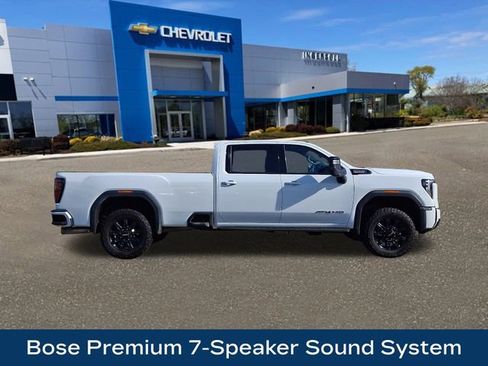 Used 2025 GMC Sierra 2500 AT4 image 10