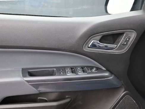 Used 2022 Chevrolet Colorado Z71 w/ Safety Package image 12