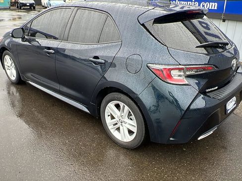 Used 2021 Toyota Corolla SE w/ SE Preferred Package image 11