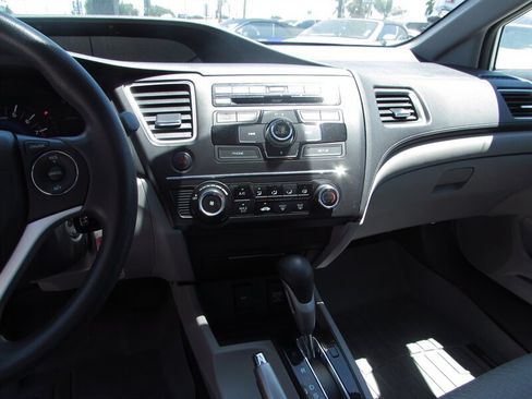 Used 2014 Honda Civic LX image 15