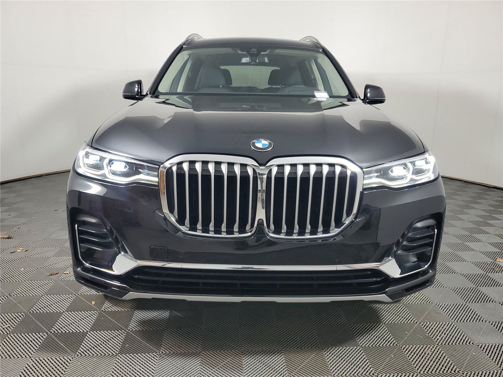 Used 2022 BMW X7 xDrive40i w/ Premium Package AWD/4WD image 2