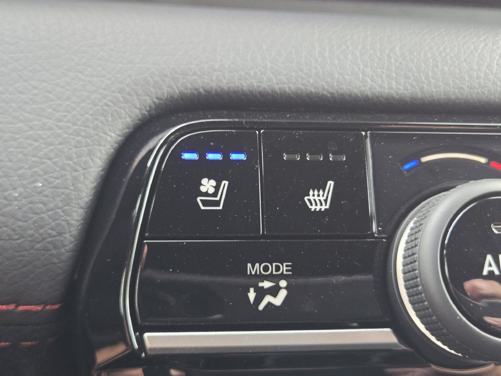 Certified 2026 Honda Pilot Black Edition image 26