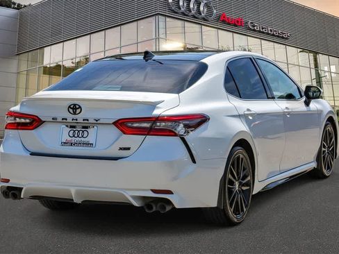 Used 2022 Toyota Camry XSE FWD image 4