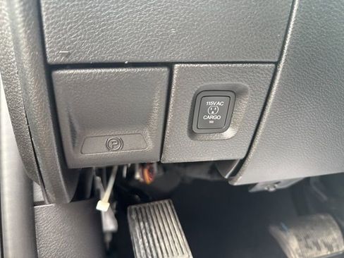 New 2026 RAM 3500 Tradesman AWD/4WD image 28