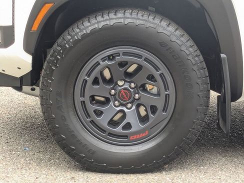 New 2026 Nissan Frontier PRO-4X w/ Pro-4x Convenience Package image 9