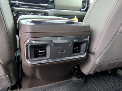 New 2026 GMC Sierra 2500 SLT w/ SLT Convenience Package AWD/4WD image 35
