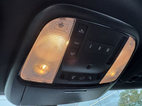Used 2025 Dodge Durango R/T AWD/4WD image 27