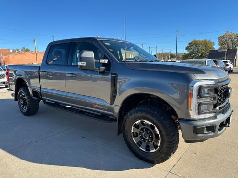 Used 2023 Ford F250 Lariat w/ Lariat Ultimate Package image 8