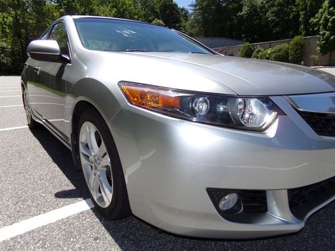 Used 2010 Acura TSX V6 Sedan FWD image 4