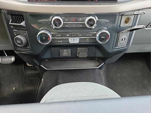 Used 2025 Ford F150 XLT w/ Equipment Group 301A Standard AWD/4WD image 17