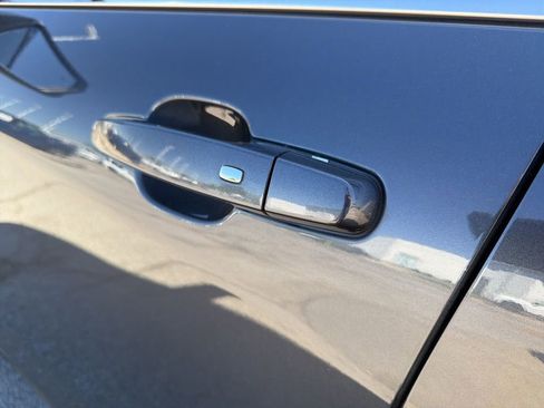 Certified 2022 Chevrolet Equinox LT AWD/4WD image 11