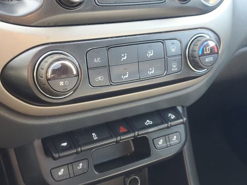 Used 2016 Chevrolet Colorado Z71 image 26