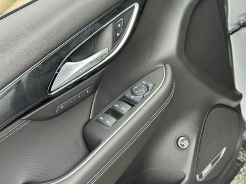 New 2025 Buick Envision Preferred image 18