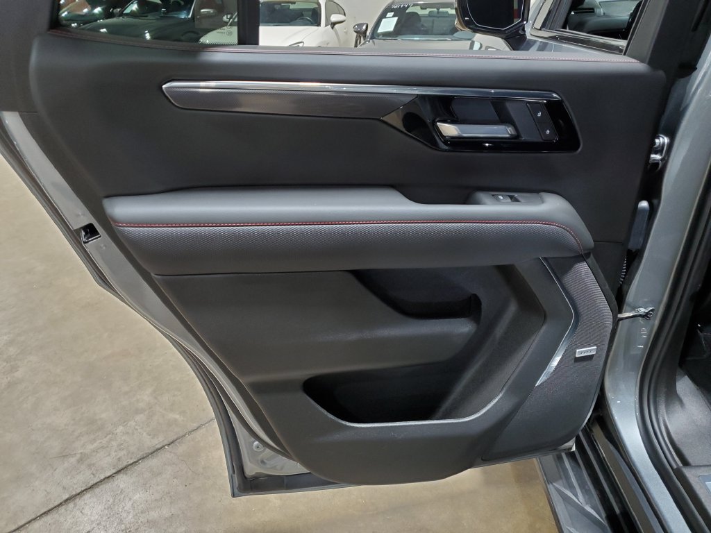 Used 2026 Chevrolet Tahoe RST w/ Comfort Package RWD image 28
